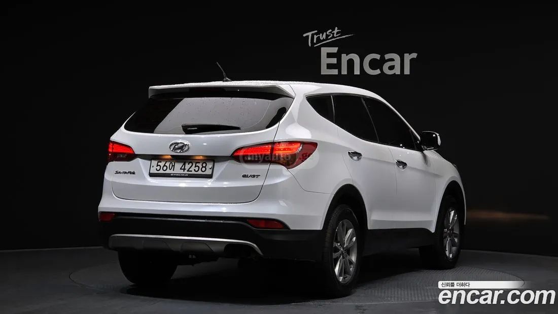 Hyundai Santa Fe 2014 — photo 2