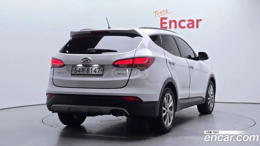 Hyundai Santa Fe 2015 — photo 2