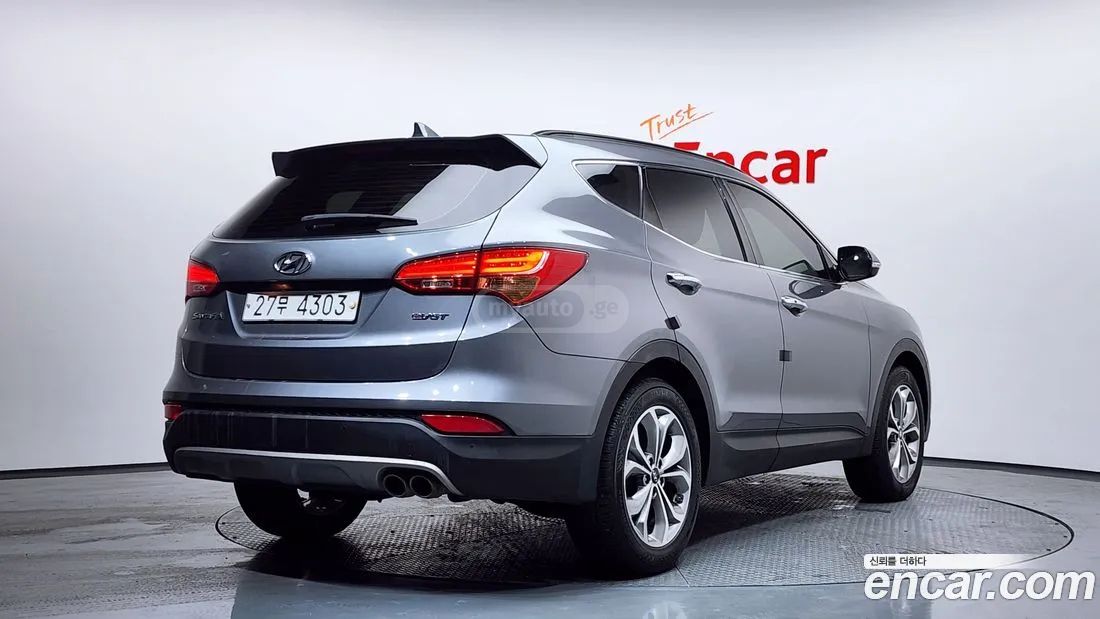 Hyundai Santa Fe 2015 — photo 2