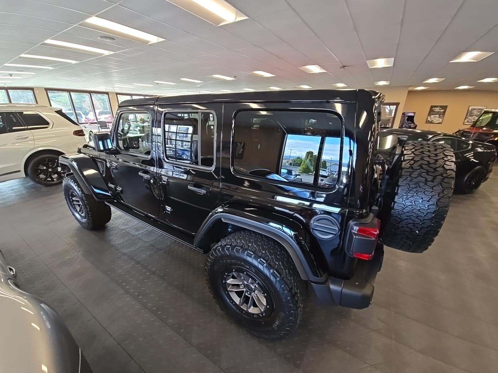 Jeep Wrangler 2024 — photo 2