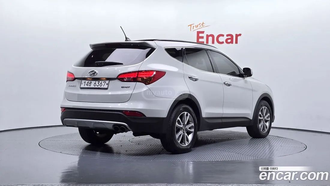 Hyundai Santa FE 2014 — photo 2