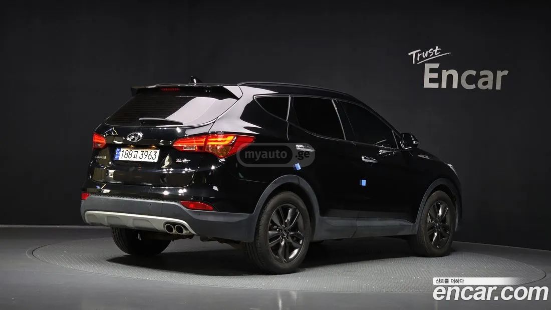 Hyundai Santa FE 2015 — photo 2