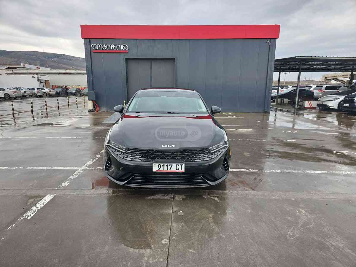 Kia Q 50 2023 — photo 2
