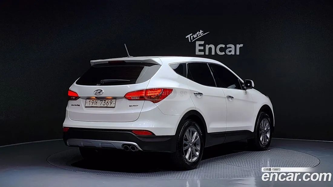 Hyundai Santa Fe 2014 — photo 2