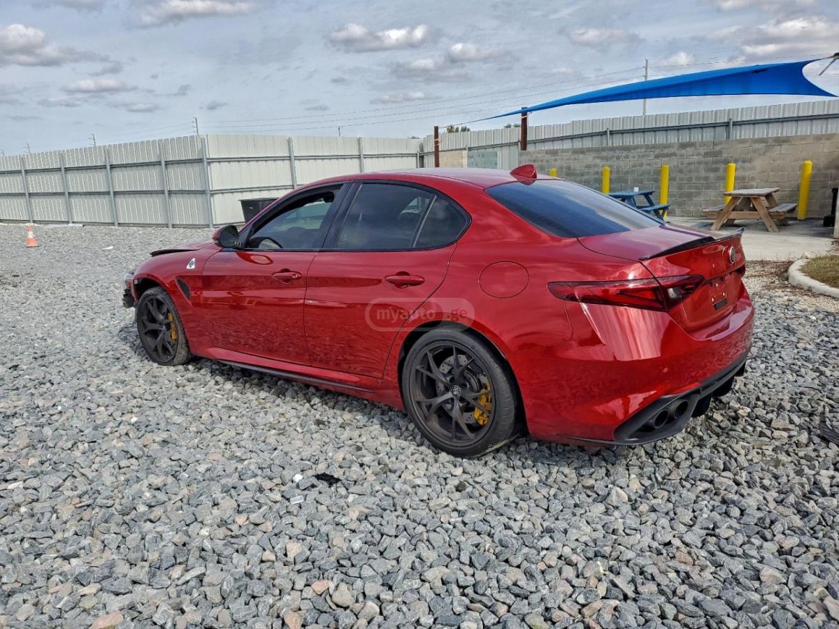 Alfa Romeo Giulia