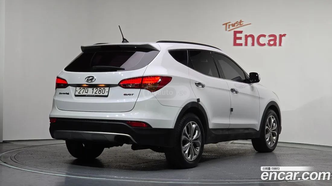 Hyundai Santa FE 2014 — photo 2