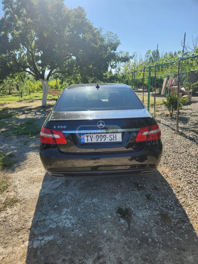 Mercedes-Benz E 350 2011 — photo 2
