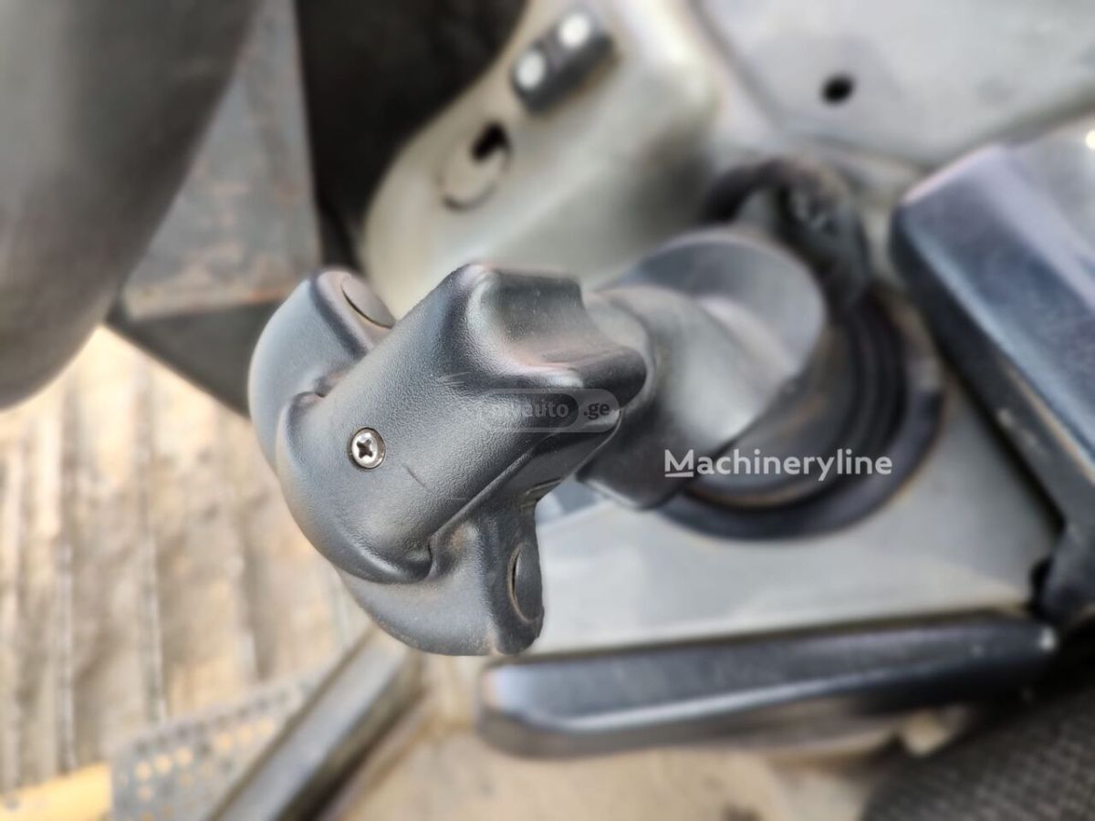 Caterpillar D 6 R 2008 — photo 2