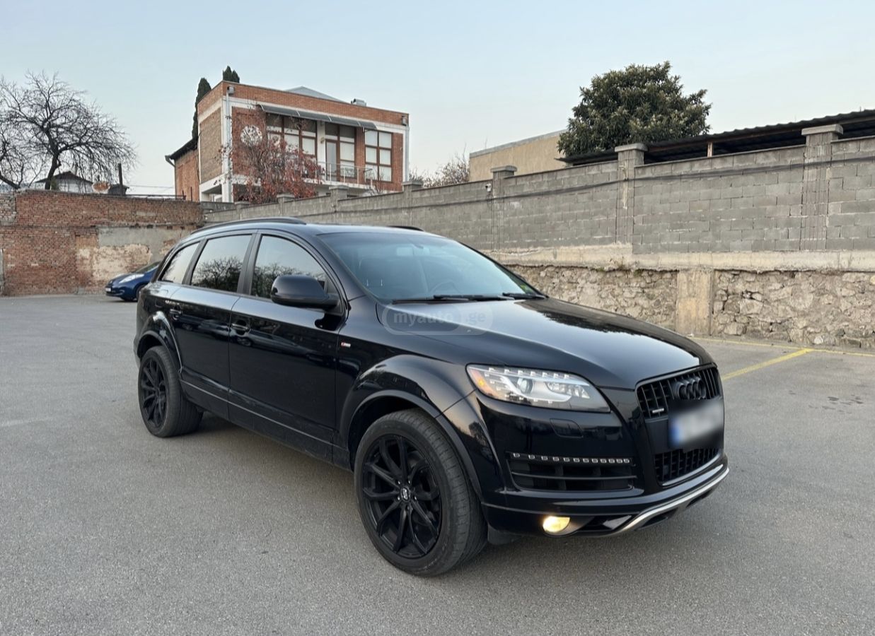 Audi Q7 2015 — photo 2