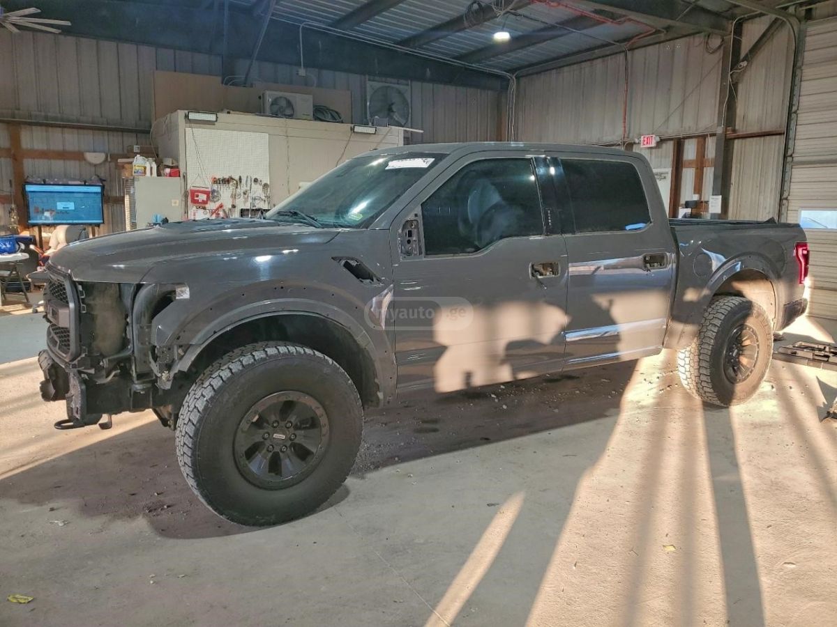 Ford F150 2018 — photo 2