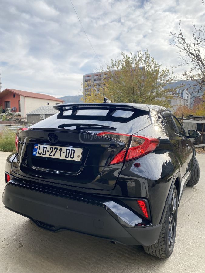 Toyota CHR 2022 — photo 2
