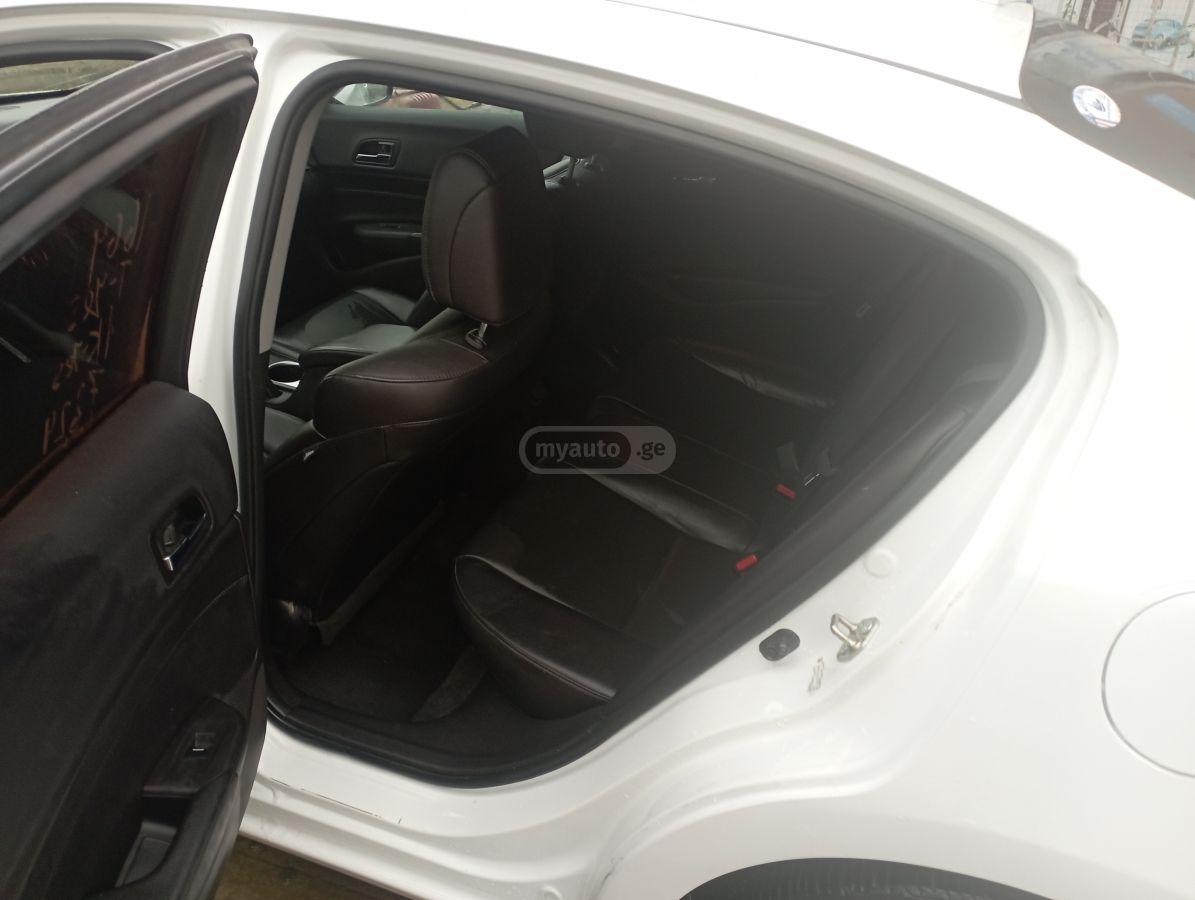 Acura ILX 2016 — photo 2