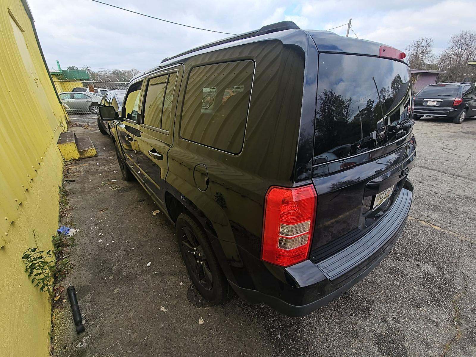 Jeep Patriot 2015 — photo 2