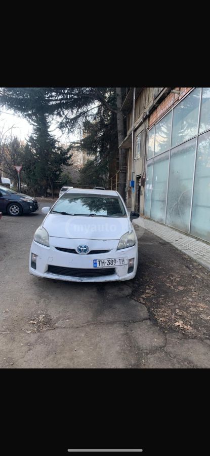 Toyota Prius 2011 — photo 2