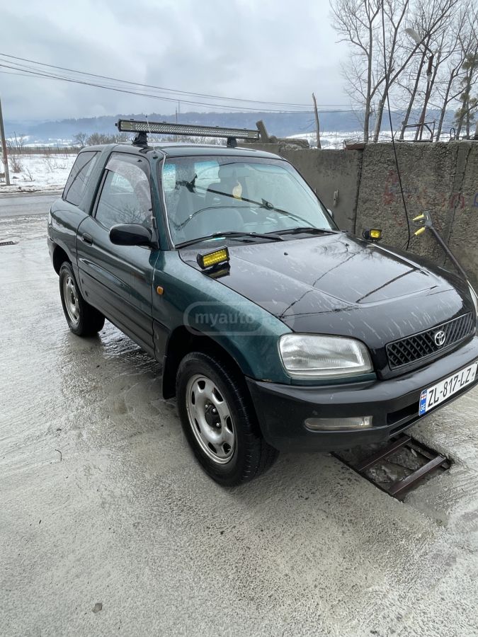 Toyota RAV 4 1994 — photo 2