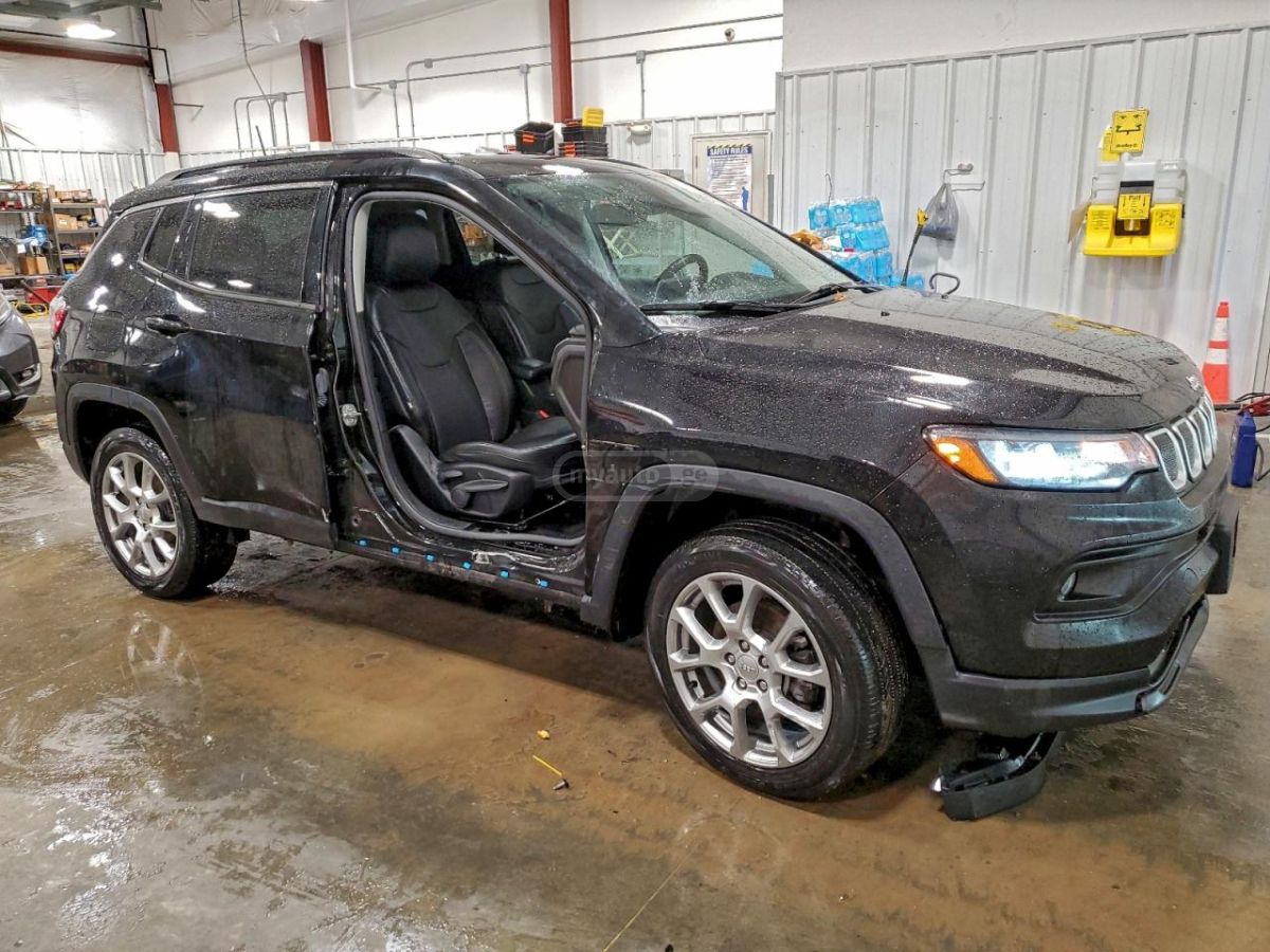 Jeep Cherokee 2022 — photo 2