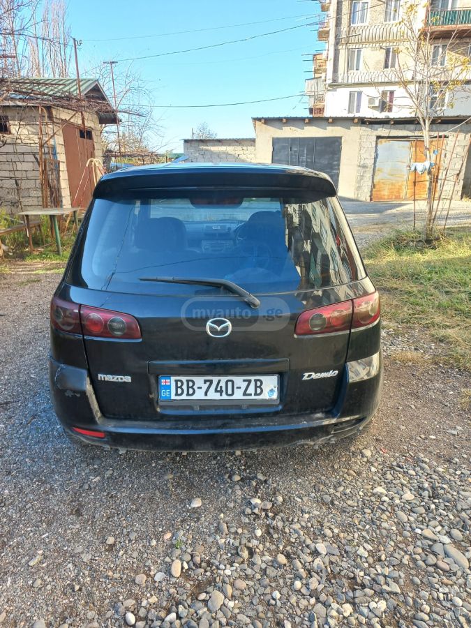 Mazda Demio 2005 — photo 2