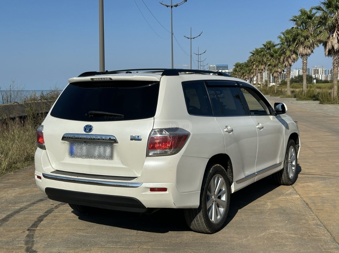 Toyota Highlander 2012 — photo 2