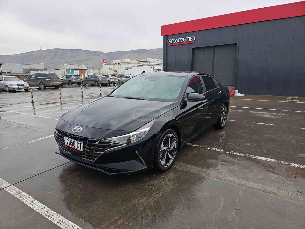 Hyundai Elantra