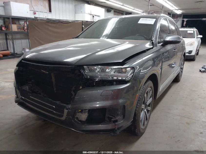 Audi Q7 2019 — photo 2