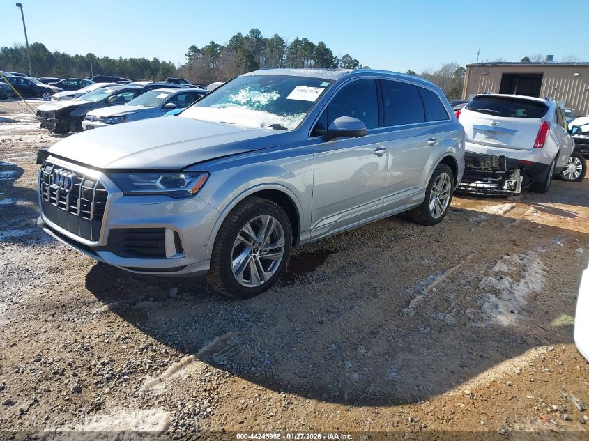 Audi Q7 2021 — photo 2