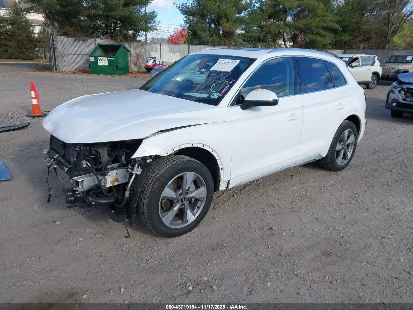 Audi Q5 2022 — photo 2
