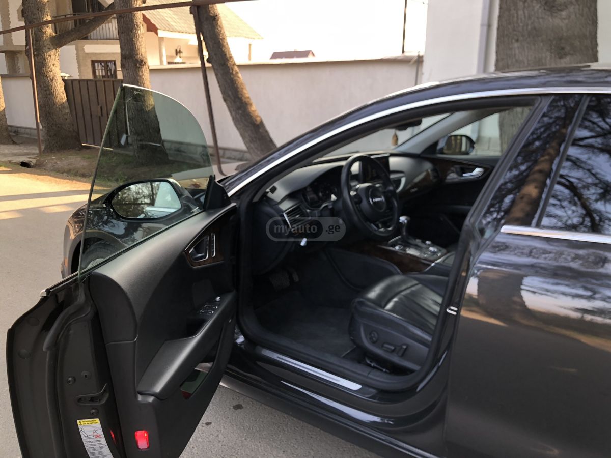 Audi A7 2013 — photo 2
