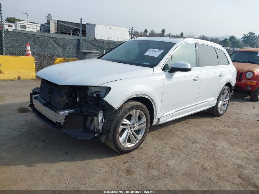 Audi Q7 2021 — photo 2