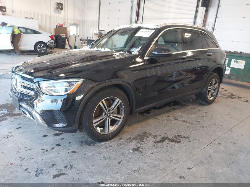 Mercedes-Benz C 300 2020 — photo 2
