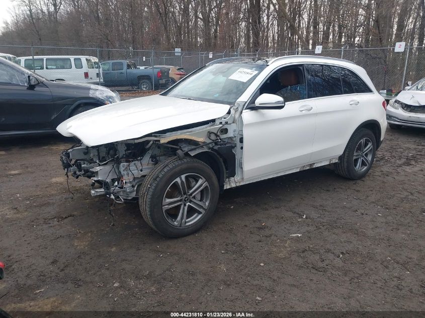 Mercedes-Benz C 300 2018 — photo 2