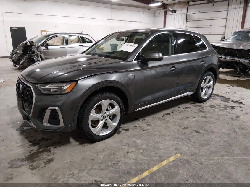 Audi Q5 2022 — photo 2