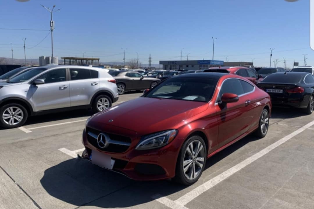 Mercedes-Benz C 300 2017 — photo 2