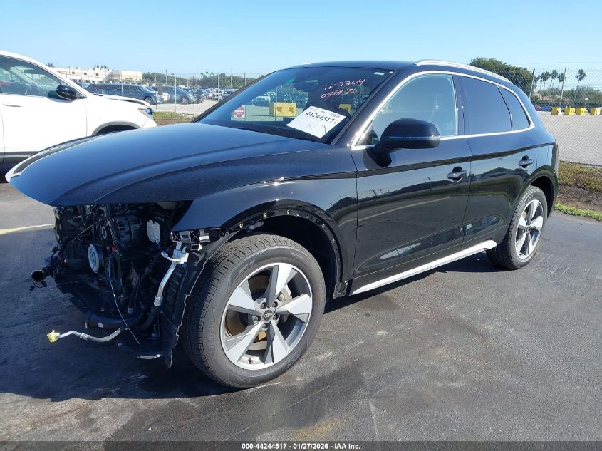 Audi Q5 2023 — photo 2