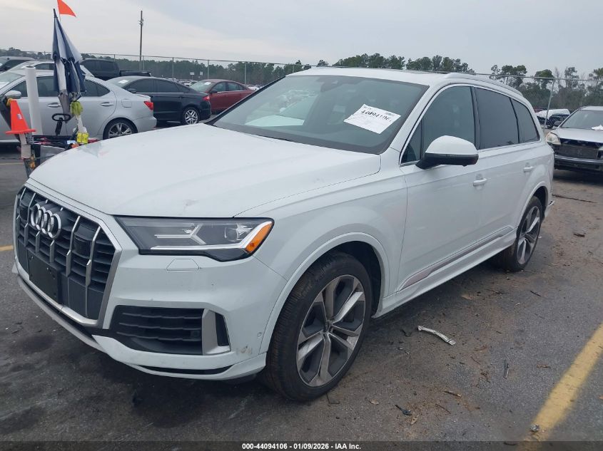 Audi Q7 2021 — photo 2
