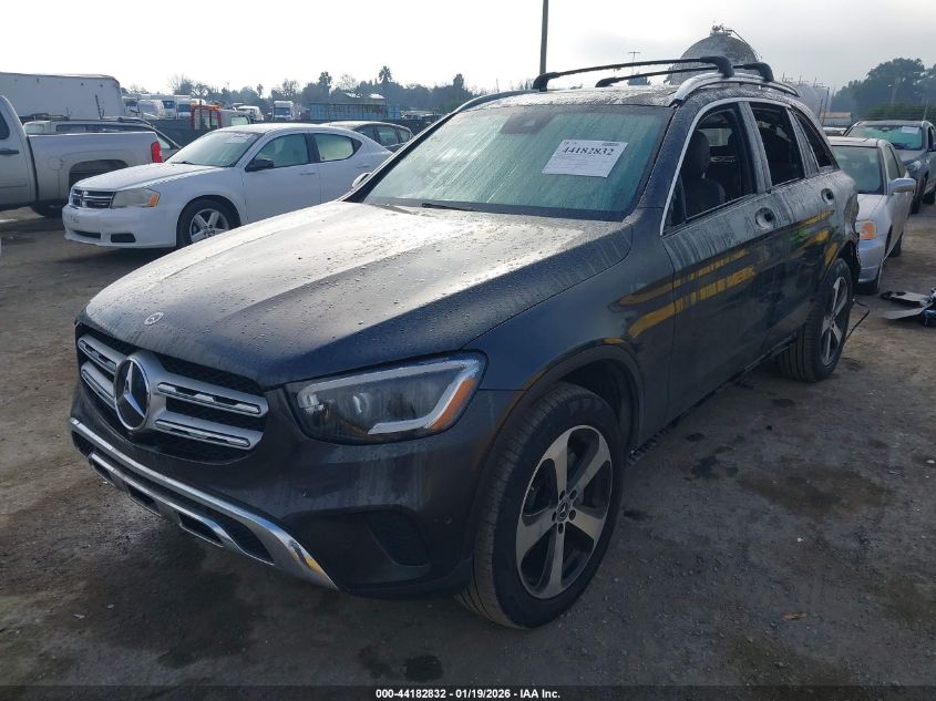 Mercedes-Benz C 300 2021 — photo 2
