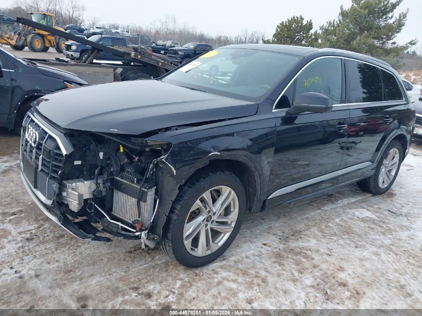 Audi Q7 2021 — photo 2