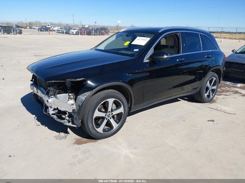 Mercedes-Benz C 300 2021 — photo 2
