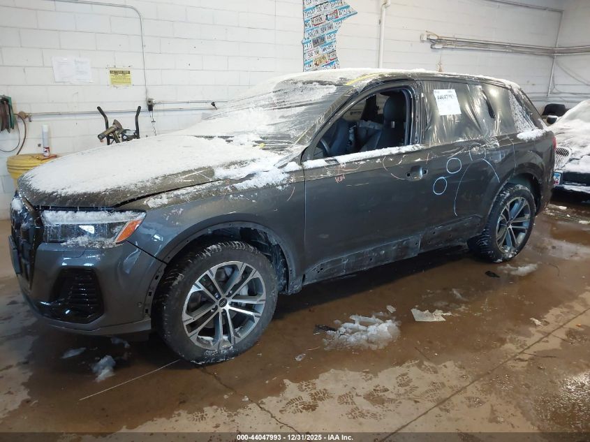 Audi Q7 2025 — photo 2