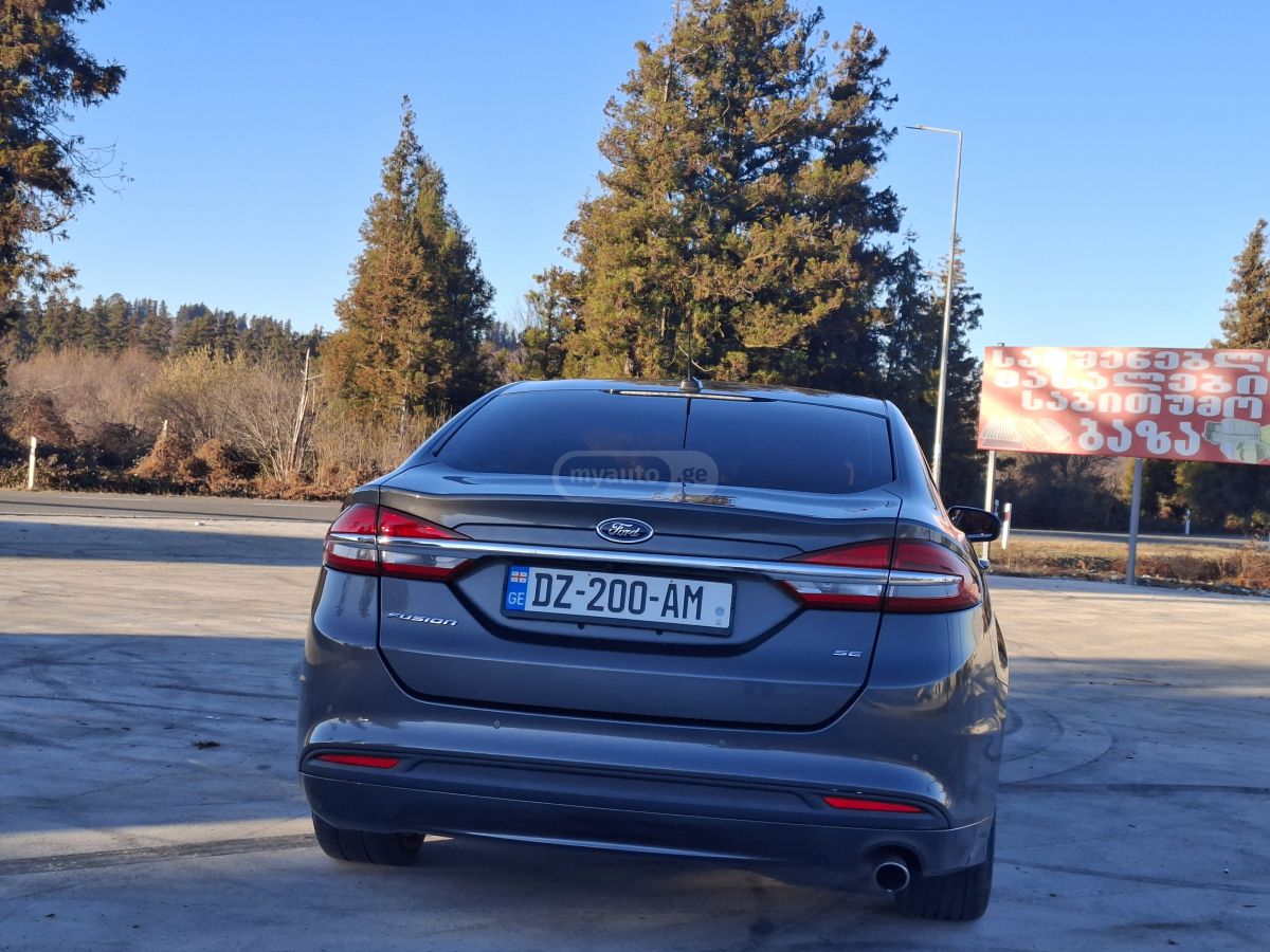 Ford Fusion 2017 — photo 2