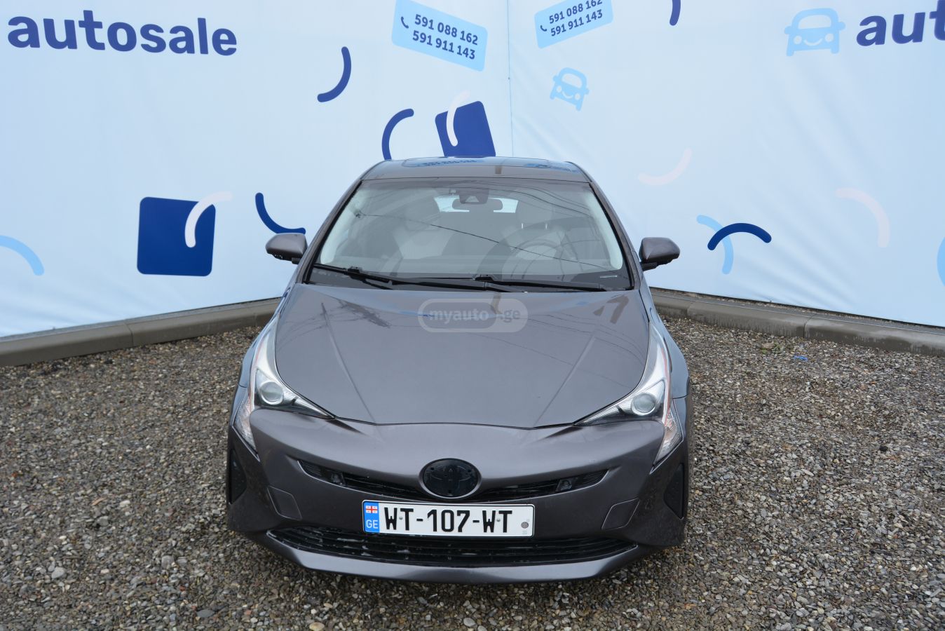Toyota Prius 2016 — photo 2