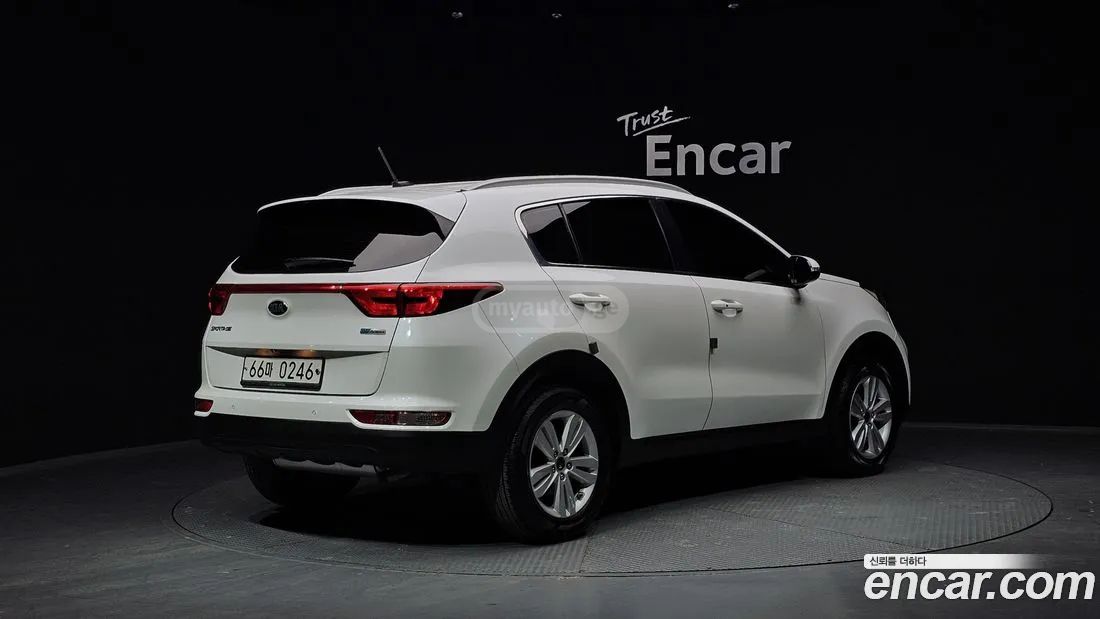 Kia Sportage 2016 — photo 2