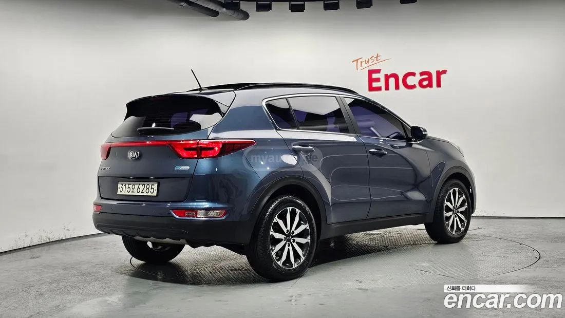 Kia Sportage 2017 — photo 2