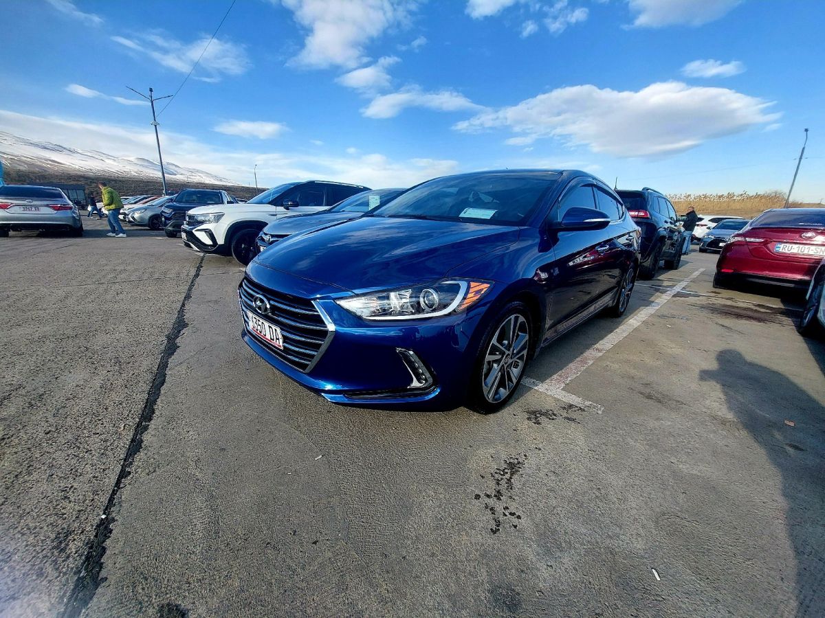 Hyundai Elantra 2016 — photo 2