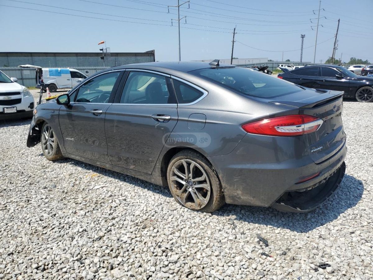 Ford Fusion 2019 — photo 2