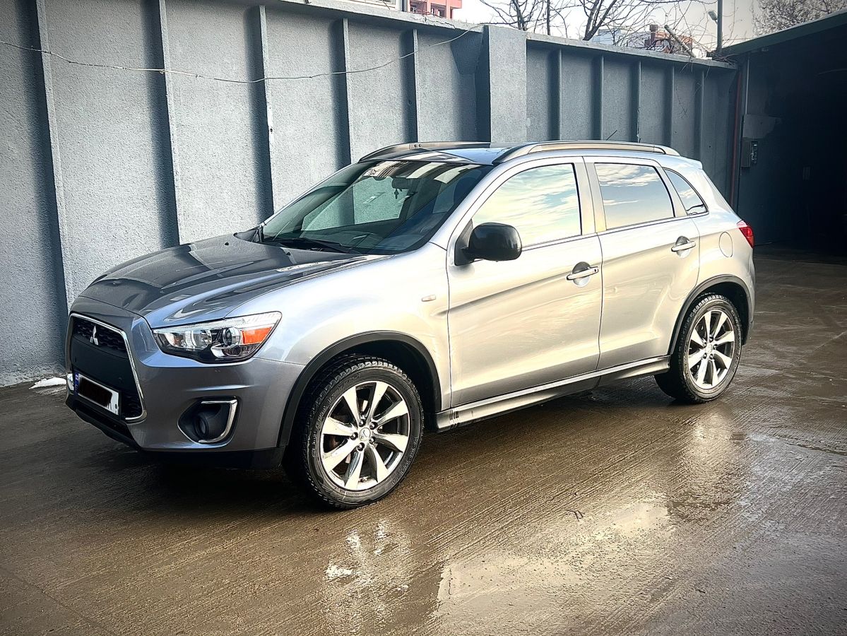 Mitsubishi Outlander Sport 2013 — photo 2