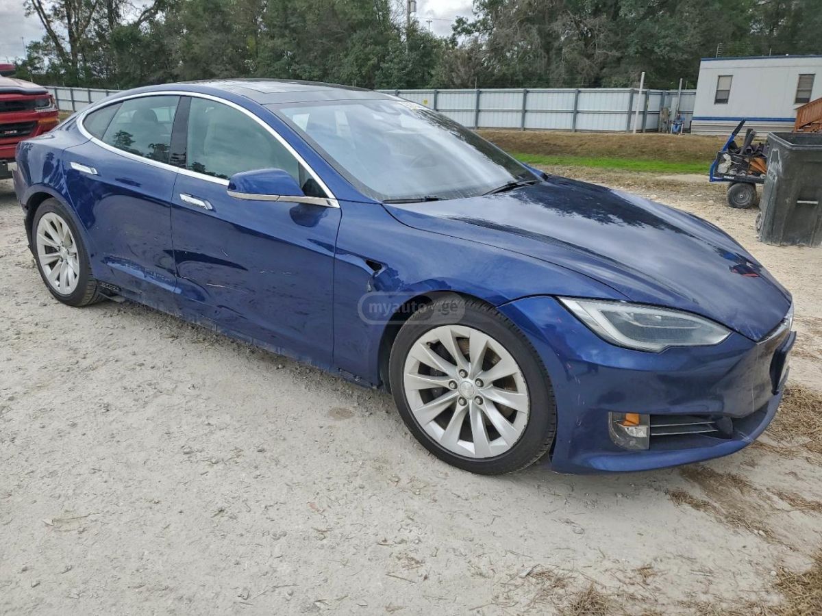 Tesla Model S 2017 — photo 2