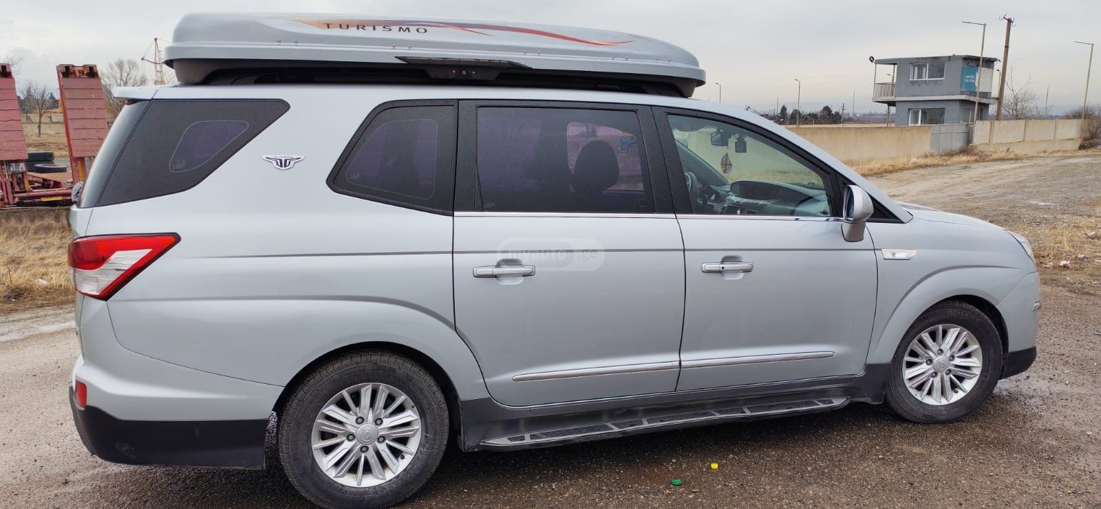Ssangyong Turismo 2014 — photo 2