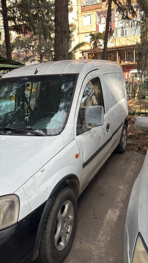 Opel Combo 2004 — photo 2