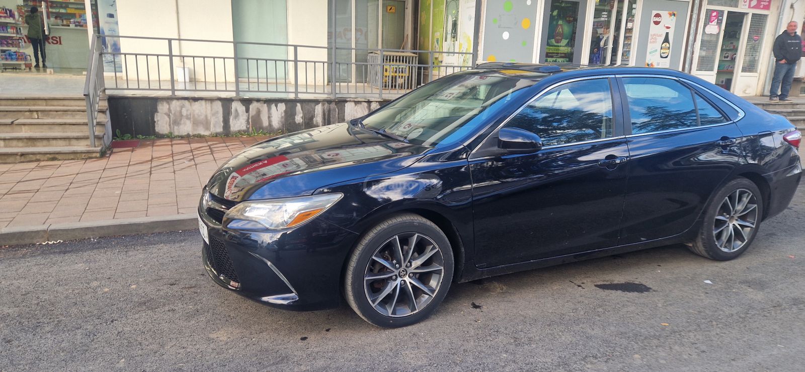 Toyota Camry 2015 — photo 2