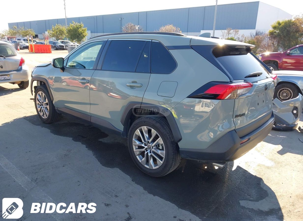 Toyota RAV4 2022 — photo 2